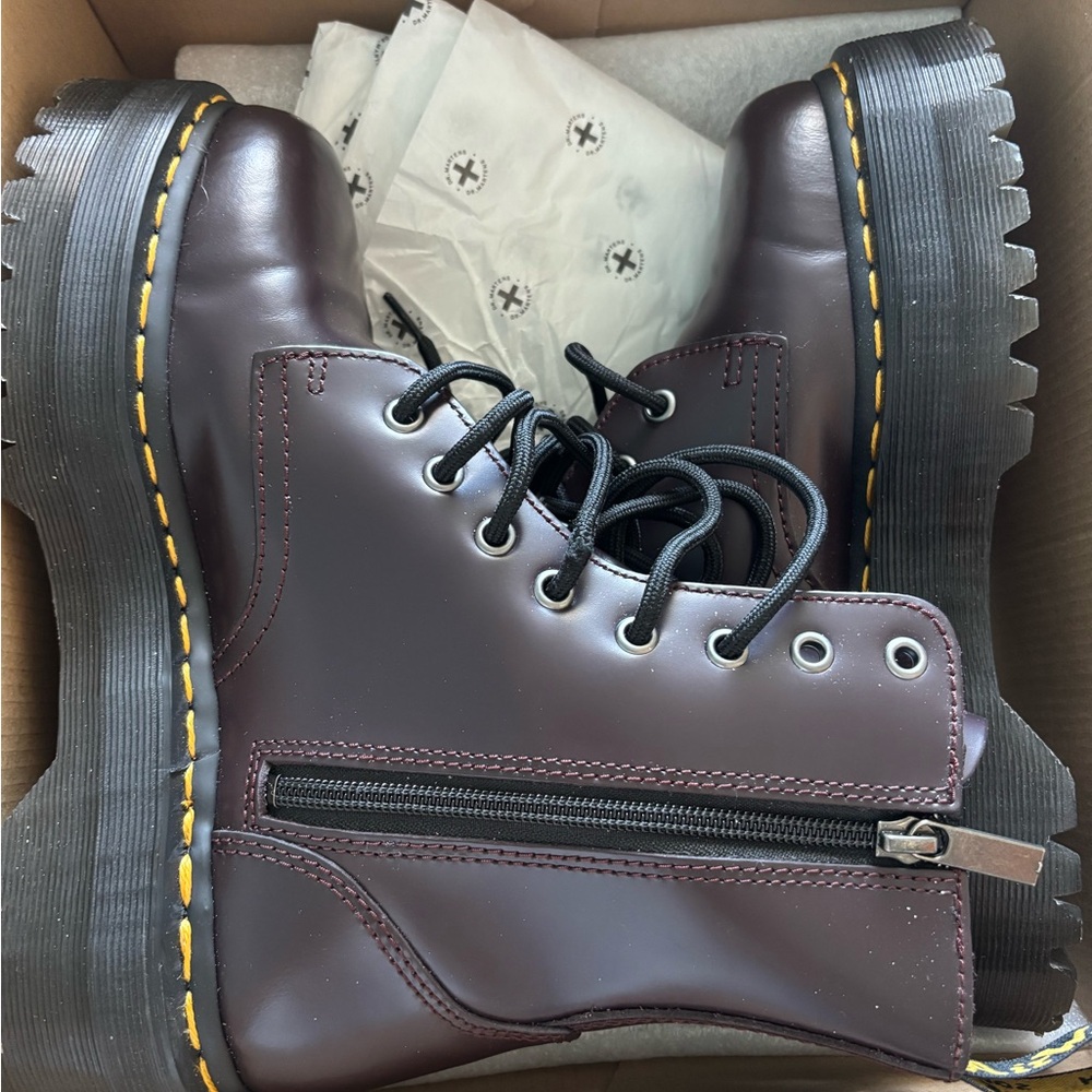 Doc Martens Jadon Burgundy Boots